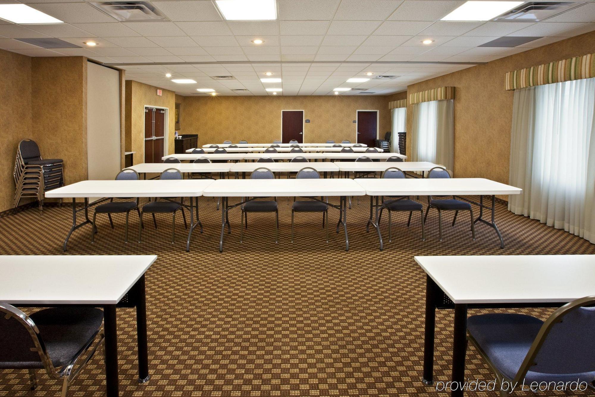 Holiday Inn Express Hotel & Suites Frankfort By Ihg Fasilitas foto
